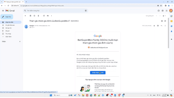 Bấm chấp nhận lời mời tham gia nhóm gia đình Google